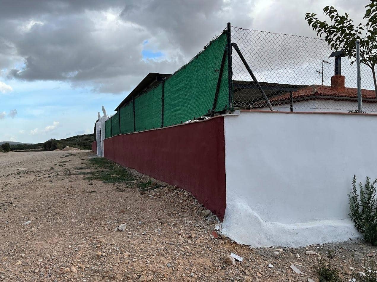 3 soveværelse Villa til salg i Almansa med swimmingpool - € 185.000 (Ref: 8950710)