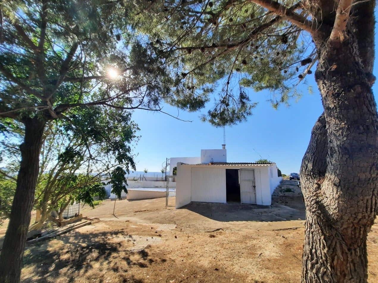 3 soveværelse Villa til salg i Almansa med swimmingpool - € 185.000 (Ref: 8950710)