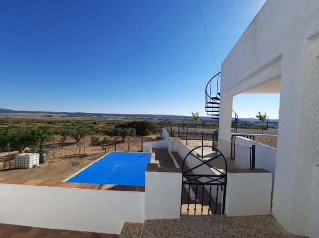 3 quarto Moradia para venda em Almansa com piscina - 185 000 € (Ref: 8950710)