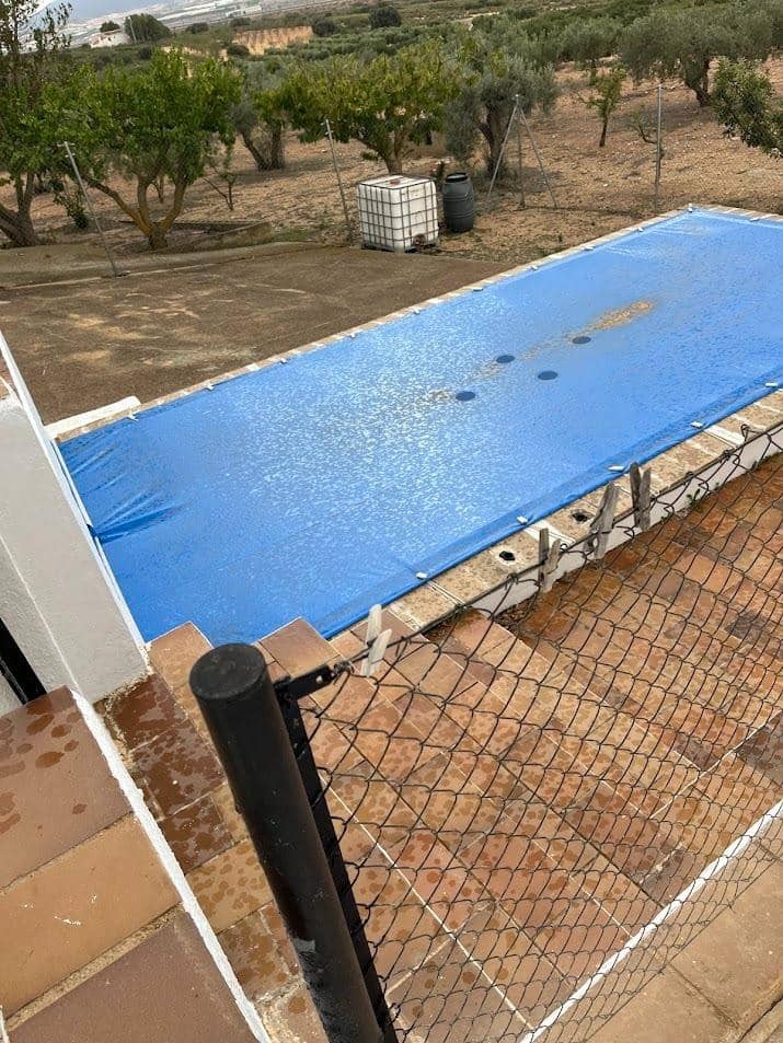 3 soveværelse Villa til salg i Almansa med swimmingpool - € 185.000 (Ref: 8950710)