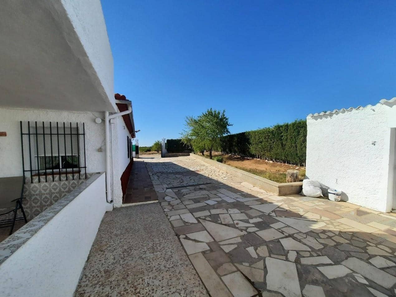 3 soveværelse Villa til salg i Almansa med swimmingpool - € 185.000 (Ref: 8950710)