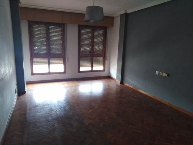 4 makuuhuone Asunto myytävänä paikassa Almansa - 72 000 € (Ref: 8976147)