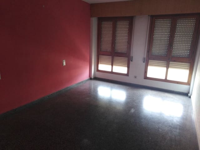 4 Zimmer Wohnung zu verkaufen in Almansa - 72.000 € (Ref: 8976147)