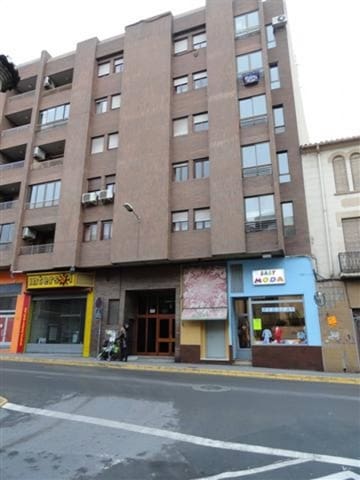 Garage til salg i Almansa - € 9.000 (Ref: 8979127)