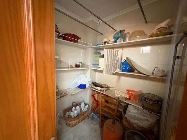 4 slaapkamer Appartement te koop in Alpera - € 75.000 (Ref: 8988521)