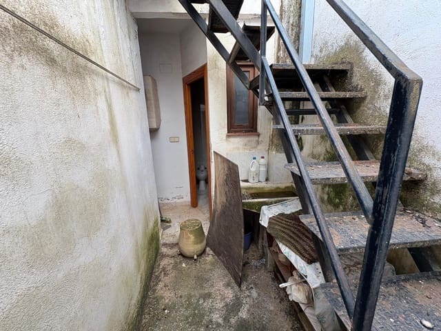 4 slaapkamer Appartement te koop in Alpera - € 75.000 (Ref: 8988521)