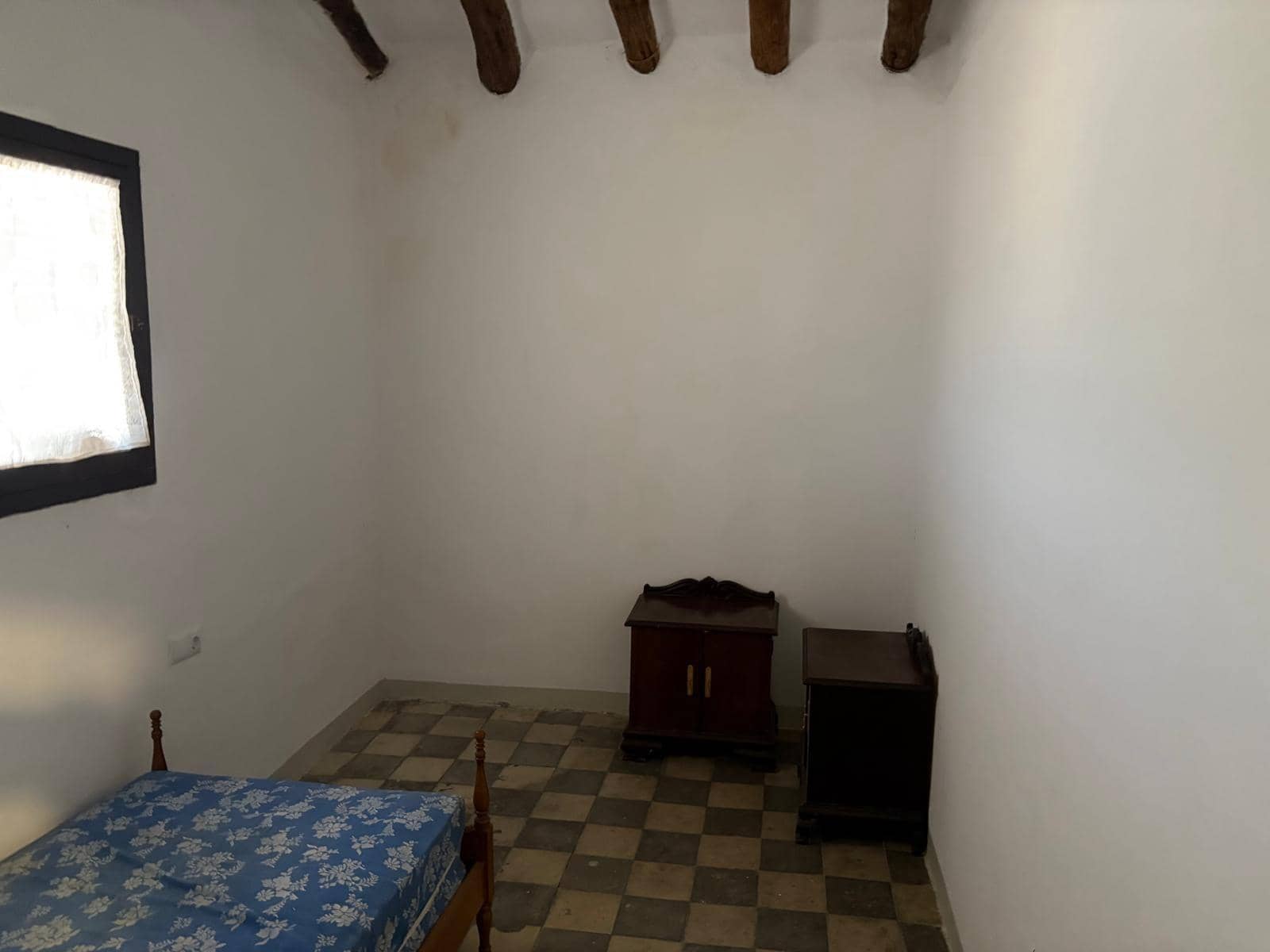 15 soveværelse Villa til salg i Almansa - € 220.000 (Ref: 9031491)