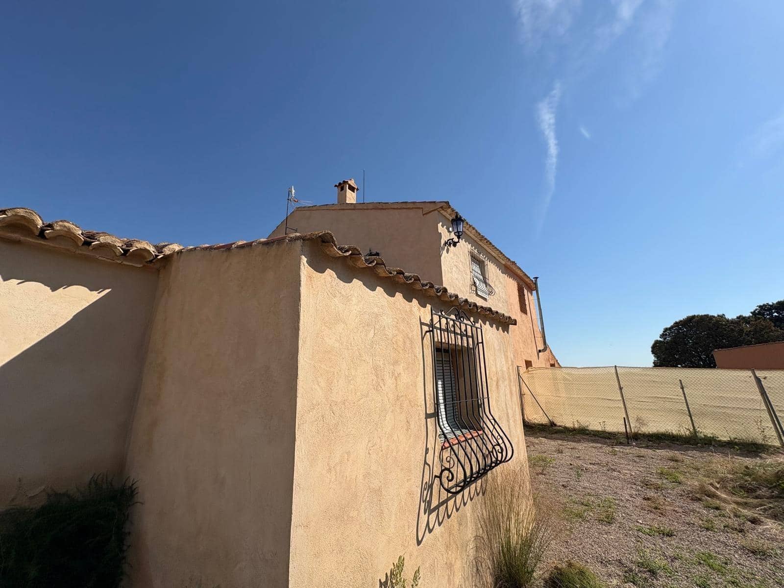 15 soveværelse Villa til salg i Almansa - € 220.000 (Ref: 9031491)