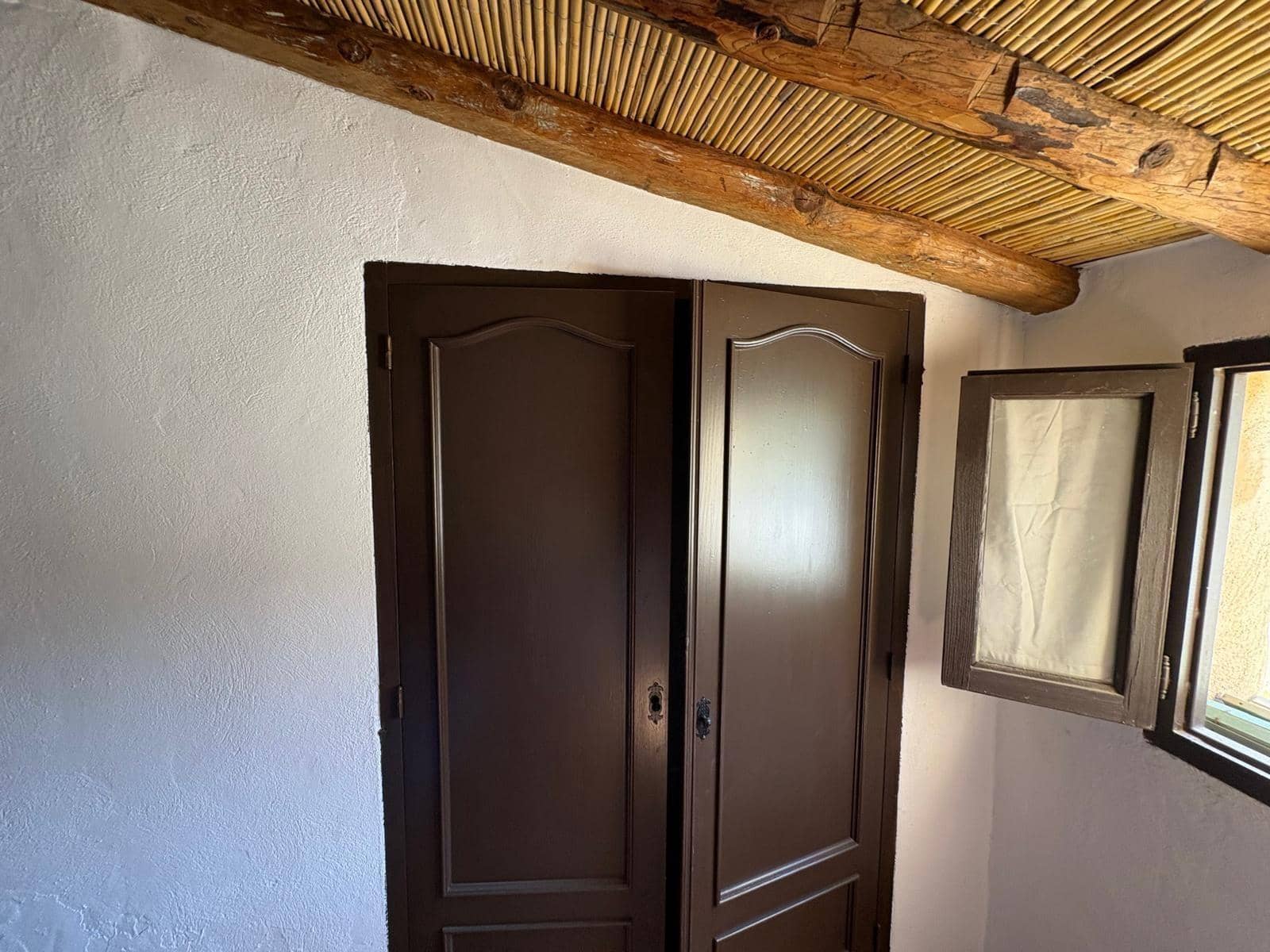 15 soveværelse Villa til salg i Almansa - € 220.000 (Ref: 9031491)