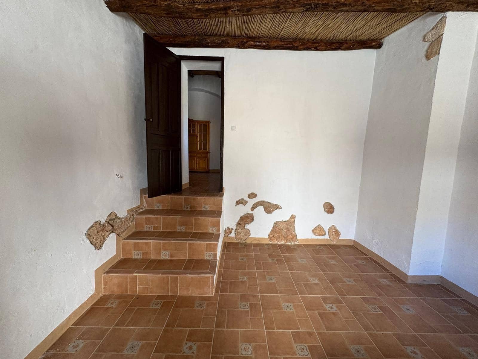 15 soveværelse Villa til salg i Almansa - € 220.000 (Ref: 9031491)