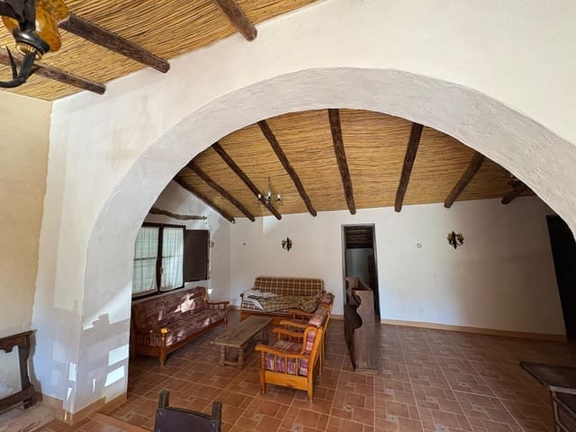 15 soveværelse Villa til salg i Almansa - € 220.000 (Ref: 9031491)