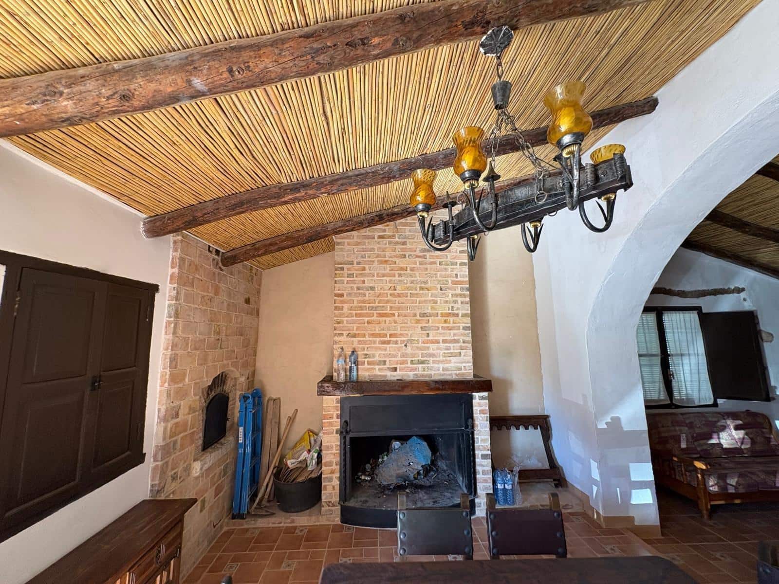 15 soveværelse Villa til salg i Almansa - € 220.000 (Ref: 9031491)