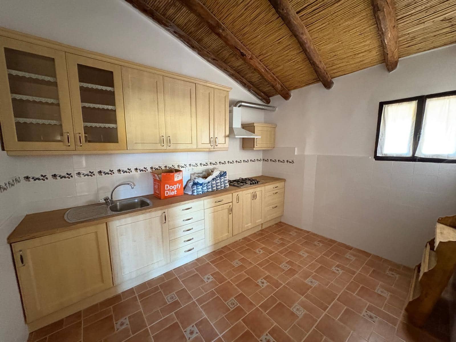 15 soveværelse Villa til salg i Almansa - € 220.000 (Ref: 9031491)