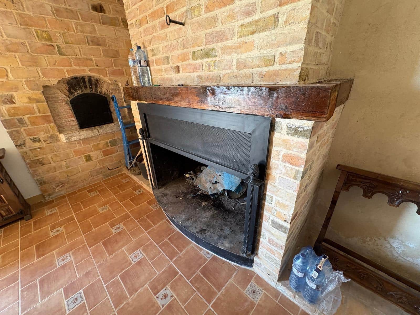 15 soveværelse Villa til salg i Almansa - € 220.000 (Ref: 9031491)