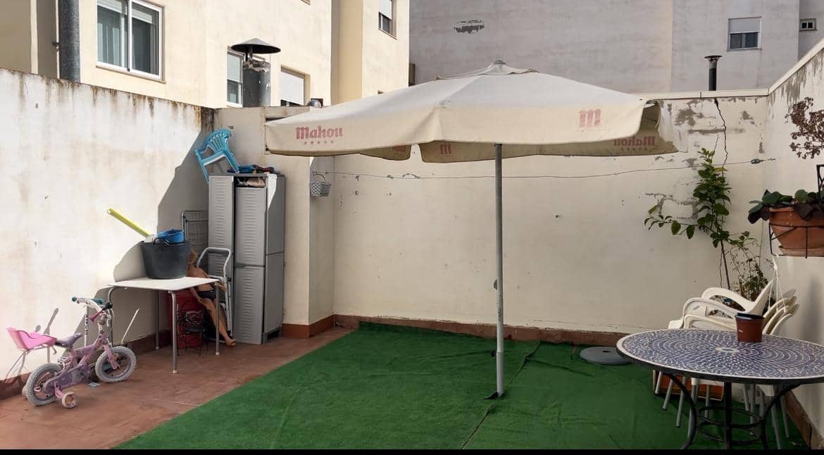 3 bedroom Flat for sale in Almansa with garage - € 139,000 (Ref: 9031492)
