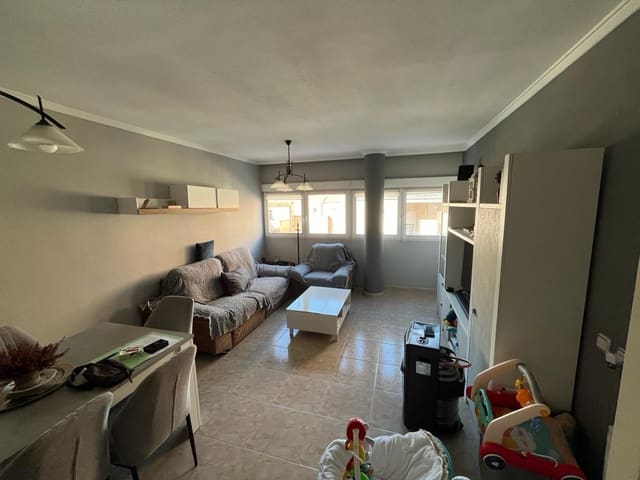 3 makuuhuone Asunto myytävänä paikassa Almansa mukana 
autotalli - 139 000 € (Ref: 9031492)