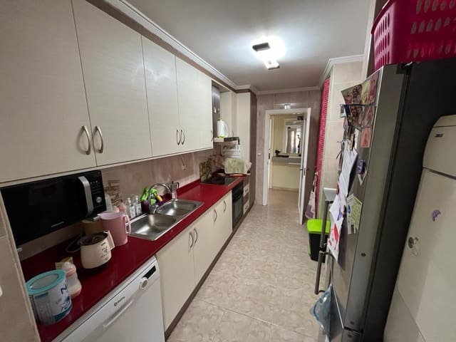 3 makuuhuone Asunto myytävänä paikassa Almansa mukana 
autotalli - 139 000 € (Ref: 9031492)