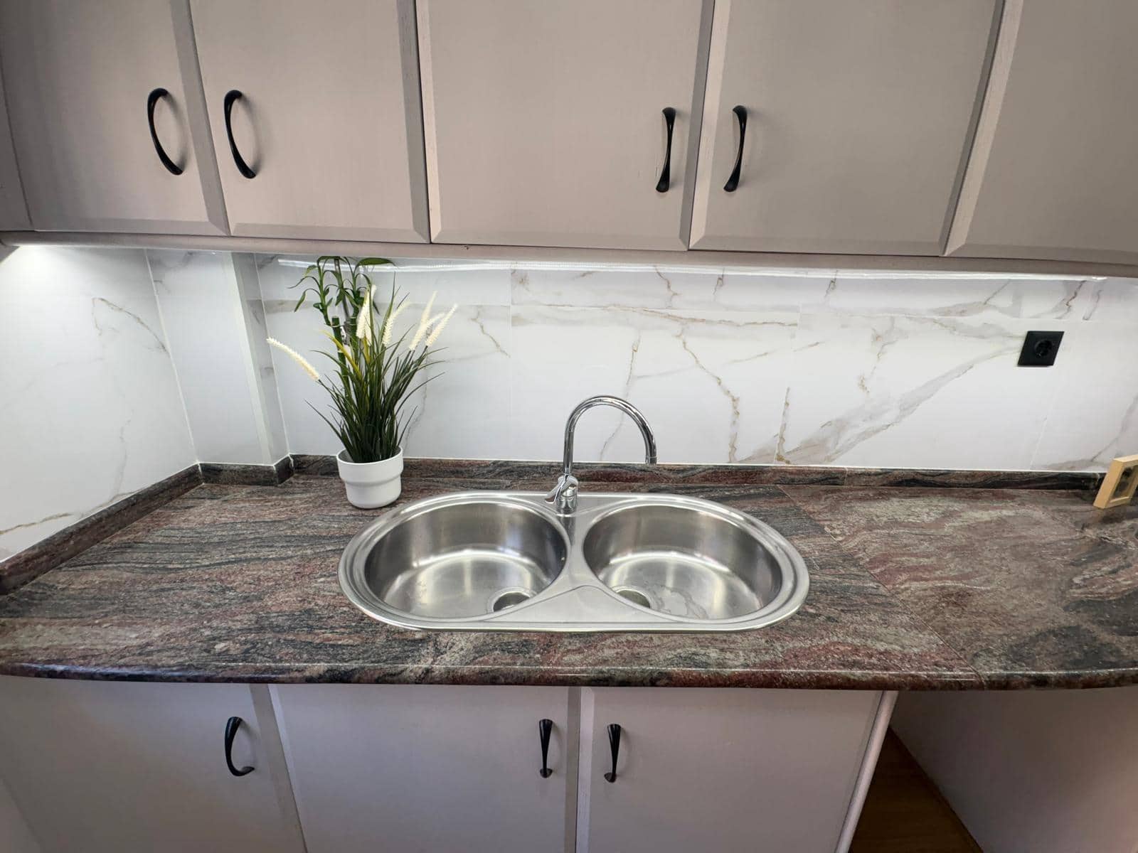 3 soveværelse Lejlighed til salg i Almansa - € 89.000 (Ref: 9048757)