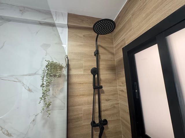 3 makuuhuone Huoneisto myytävänä paikassa Almansa - 89 000 € (Ref: 9048757)