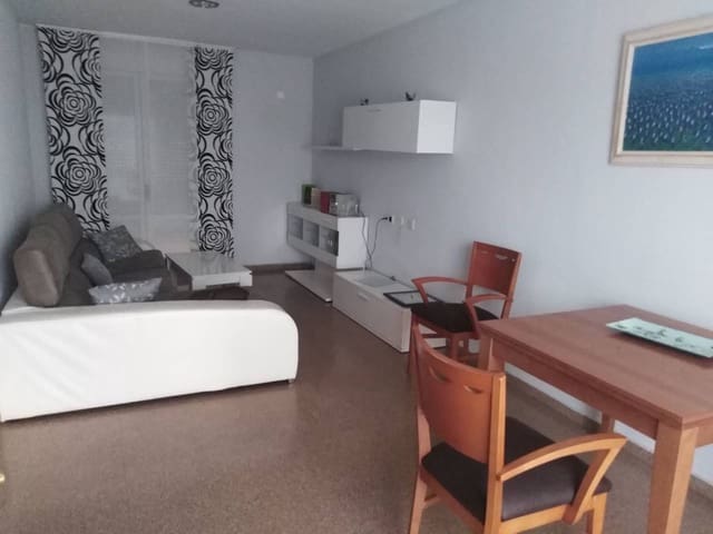 3 slaapkamer Rijtjeshuis te koop in Almansa met garage - € 160.000 (Ref: 9068808)