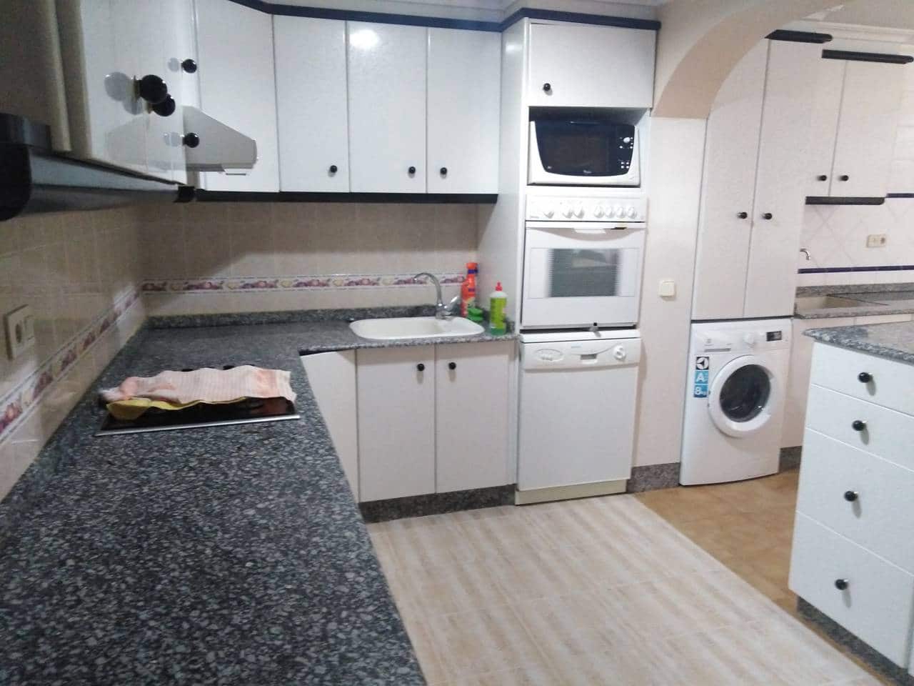 3 soveværelse Rækkehus til salg i Almansa med garage - € 160.000 (Ref: 9068808)