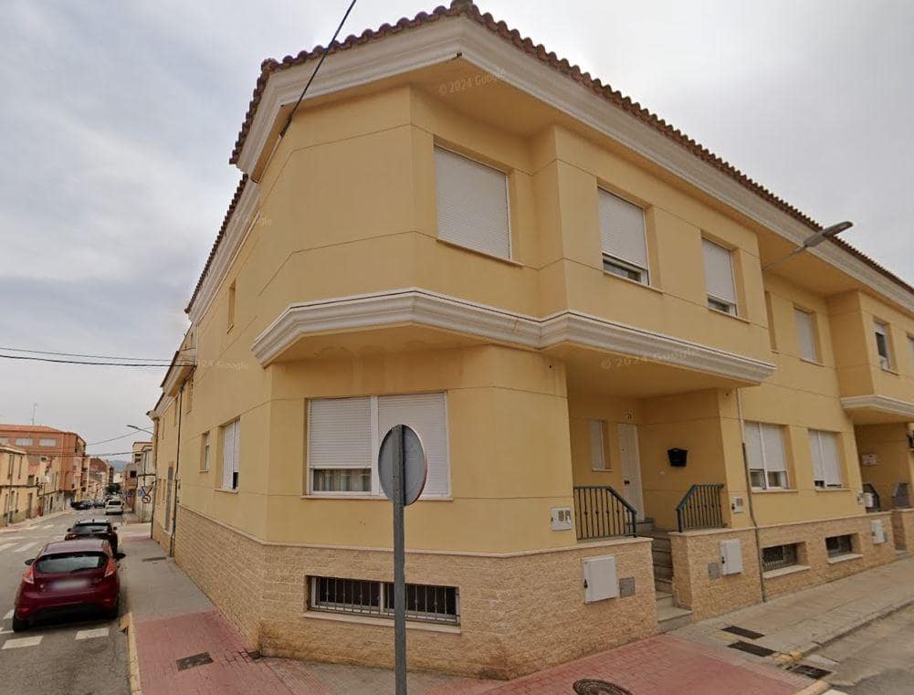 3 quarto Moradia em Banda para venda em Almansa - 220 000 € (Ref: 9104624)