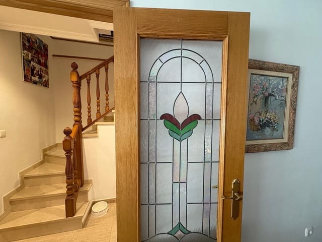 3 slaapkamer Rijtjeshuis te koop in Almansa - € 220.000 (Ref: 9104624)