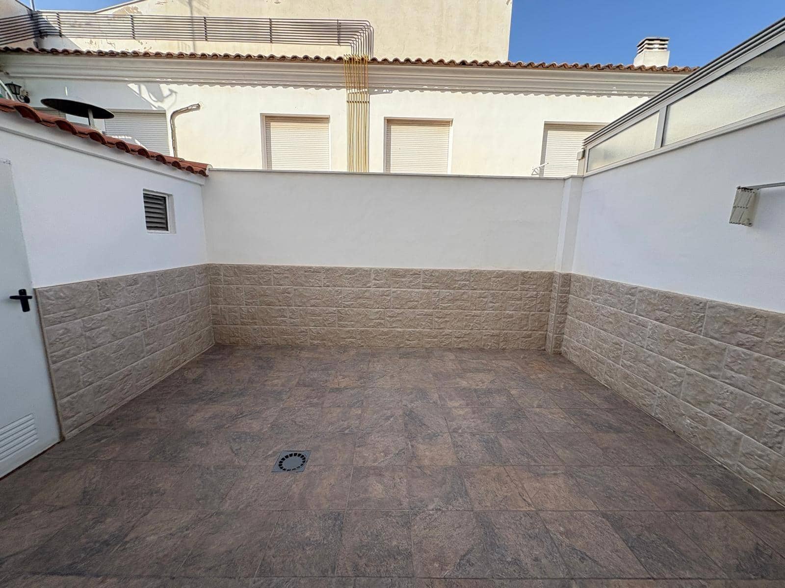 3 quarto Moradia em Banda para venda em Almansa - 220 000 € (Ref: 9104624)