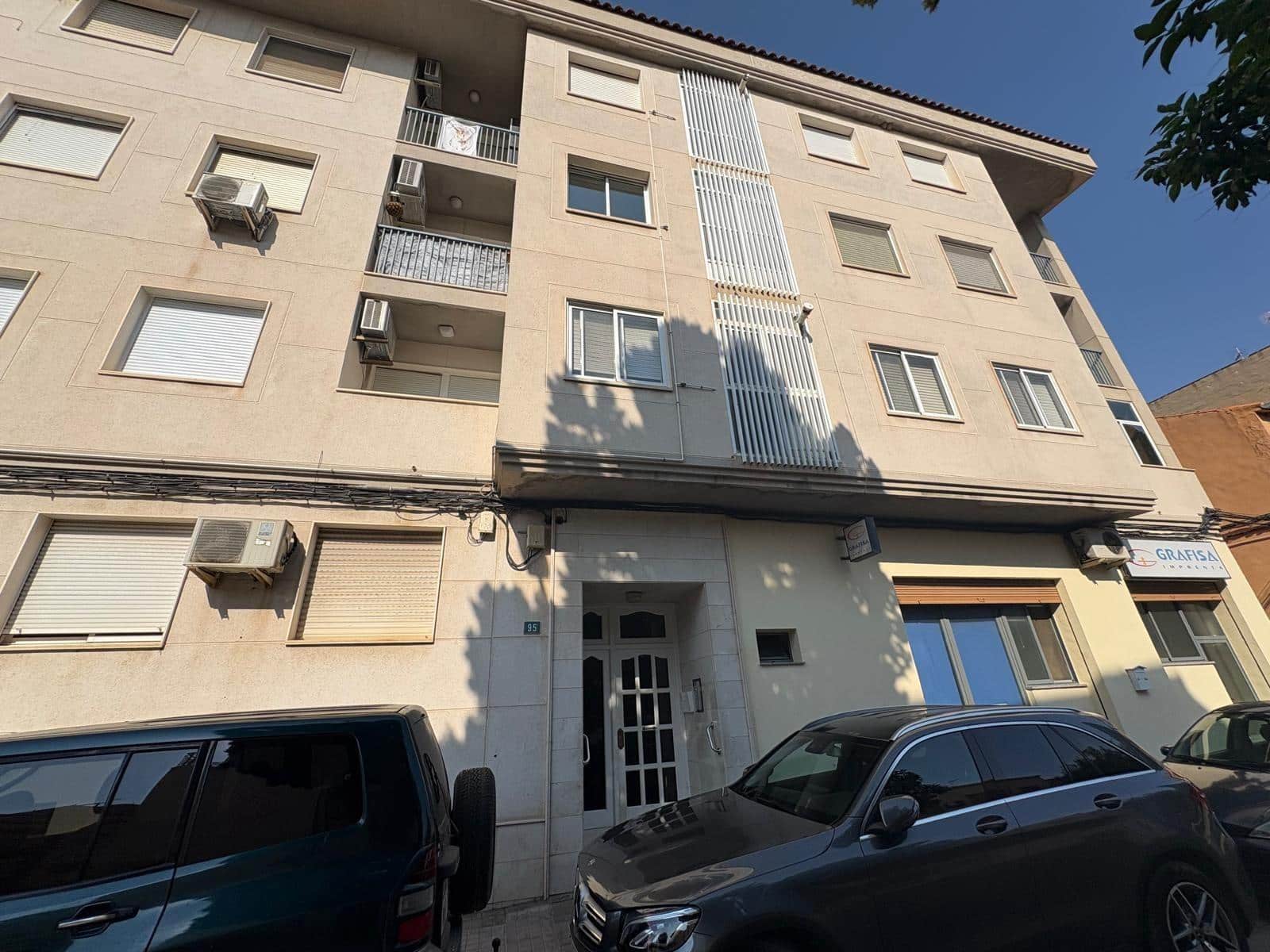 4 soveværelse Lejlighed til salg i Almansa med garage - € 89.000 (Ref: 9108656)