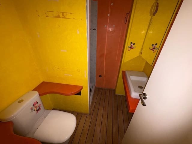 Kommersiell til salgs i Almansa - € 75 000 (Ref: 9116076)