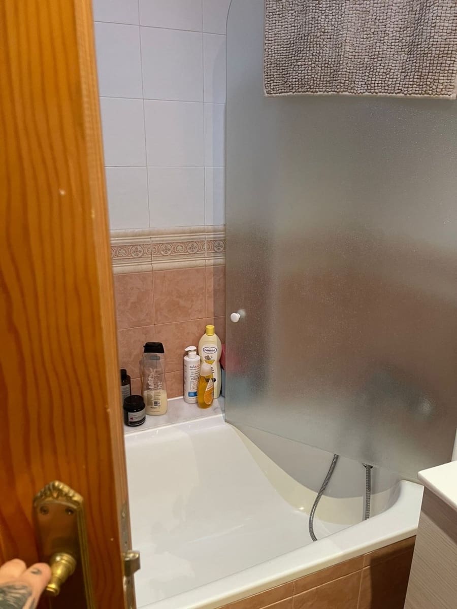 3 slaapkamer Flat te koop in Almansa met garage - € 95.000 (Ref: 9134446)