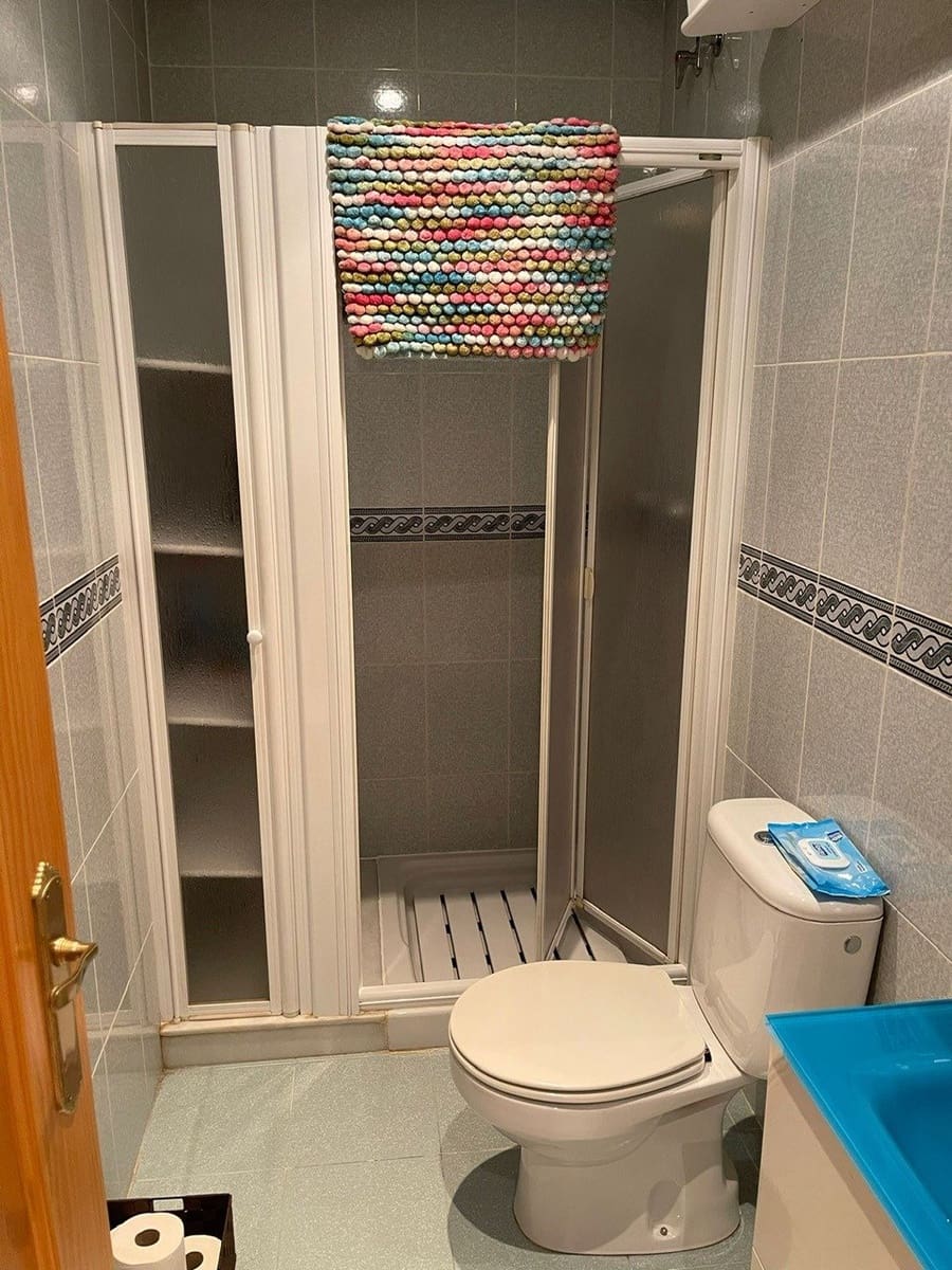 3 slaapkamer Flat te koop in Almansa met garage - € 95.000 (Ref: 9134446)