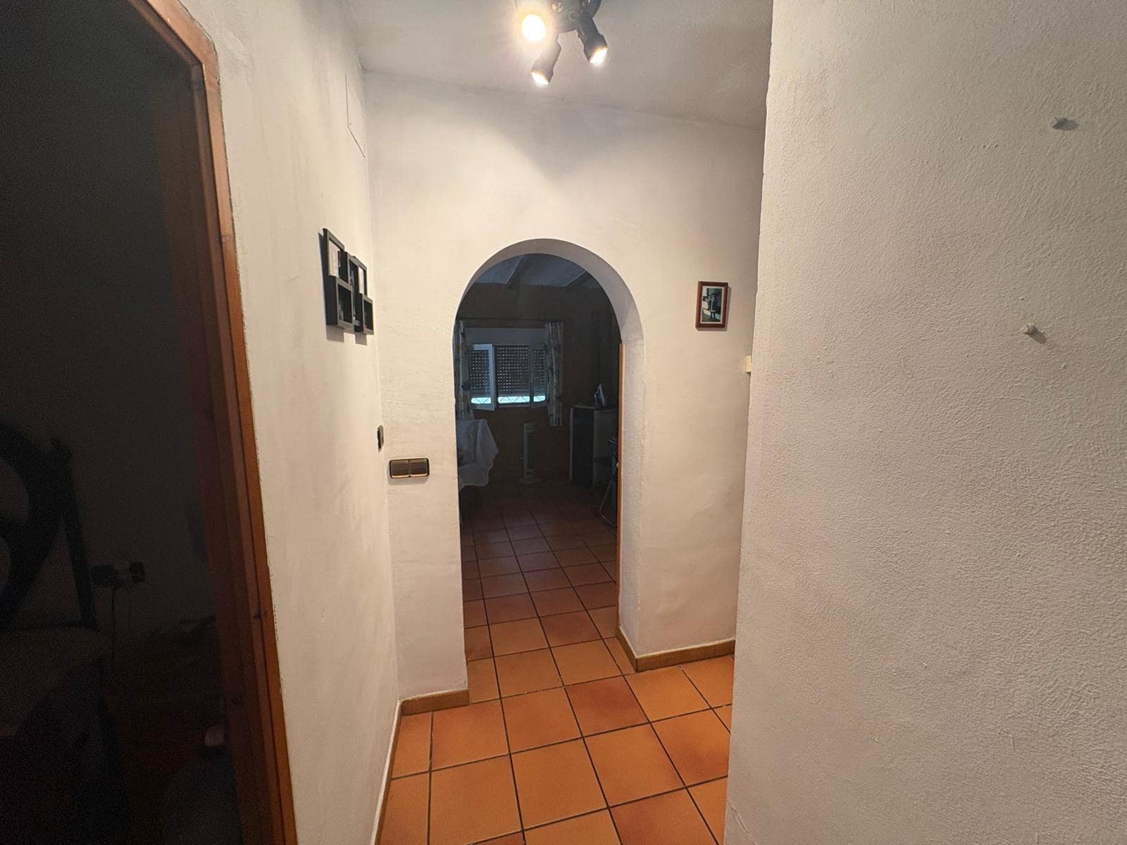 3 makuuhuone Huvila vuokrattavana paikassa Almansa mukana uima-altaan 
autotalli - 1 000 € (Ref: 9171419)