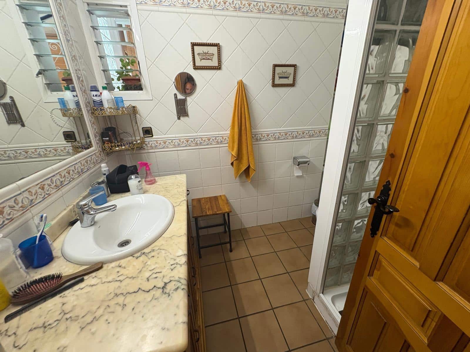 3 makuuhuone Huvila vuokrattavana paikassa Almansa mukana uima-altaan 
autotalli - 1 000 € (Ref: 9171419)