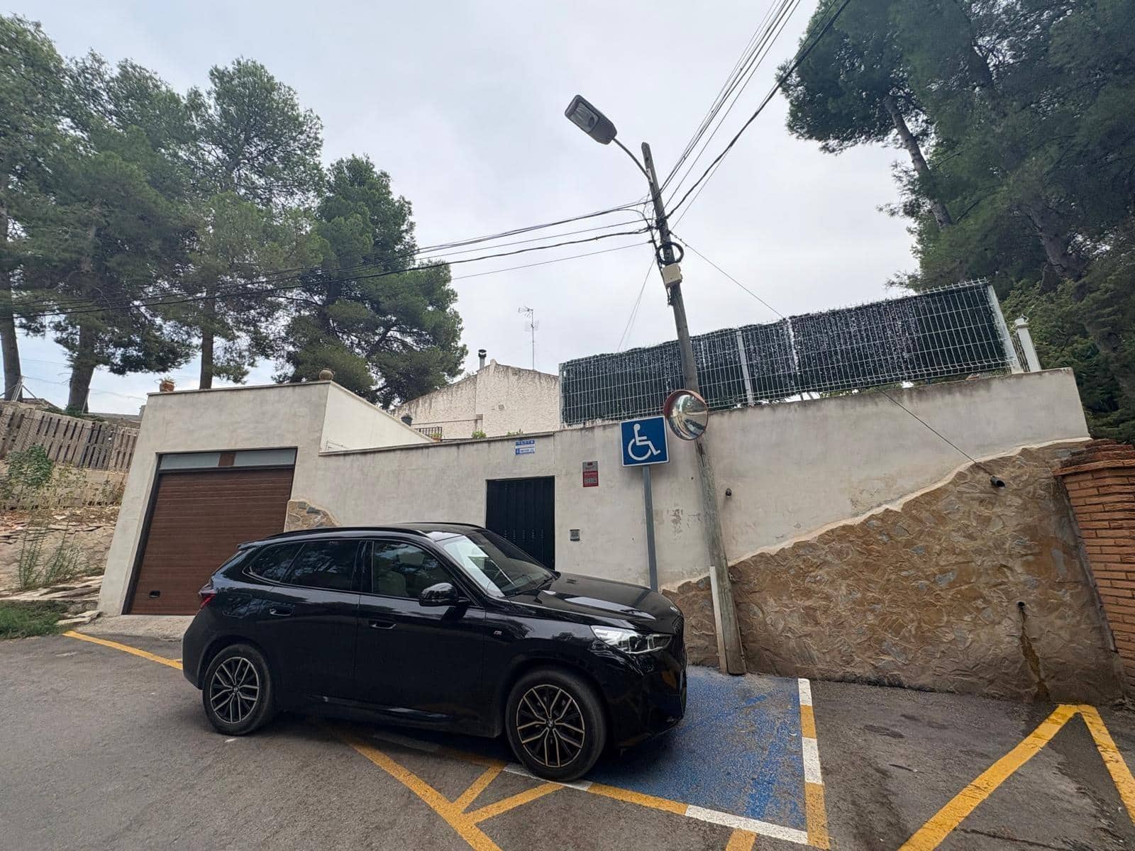 3 makuuhuone Huvila vuokrattavana paikassa Almansa mukana uima-altaan 
autotalli - 1 000 € (Ref: 9171419)