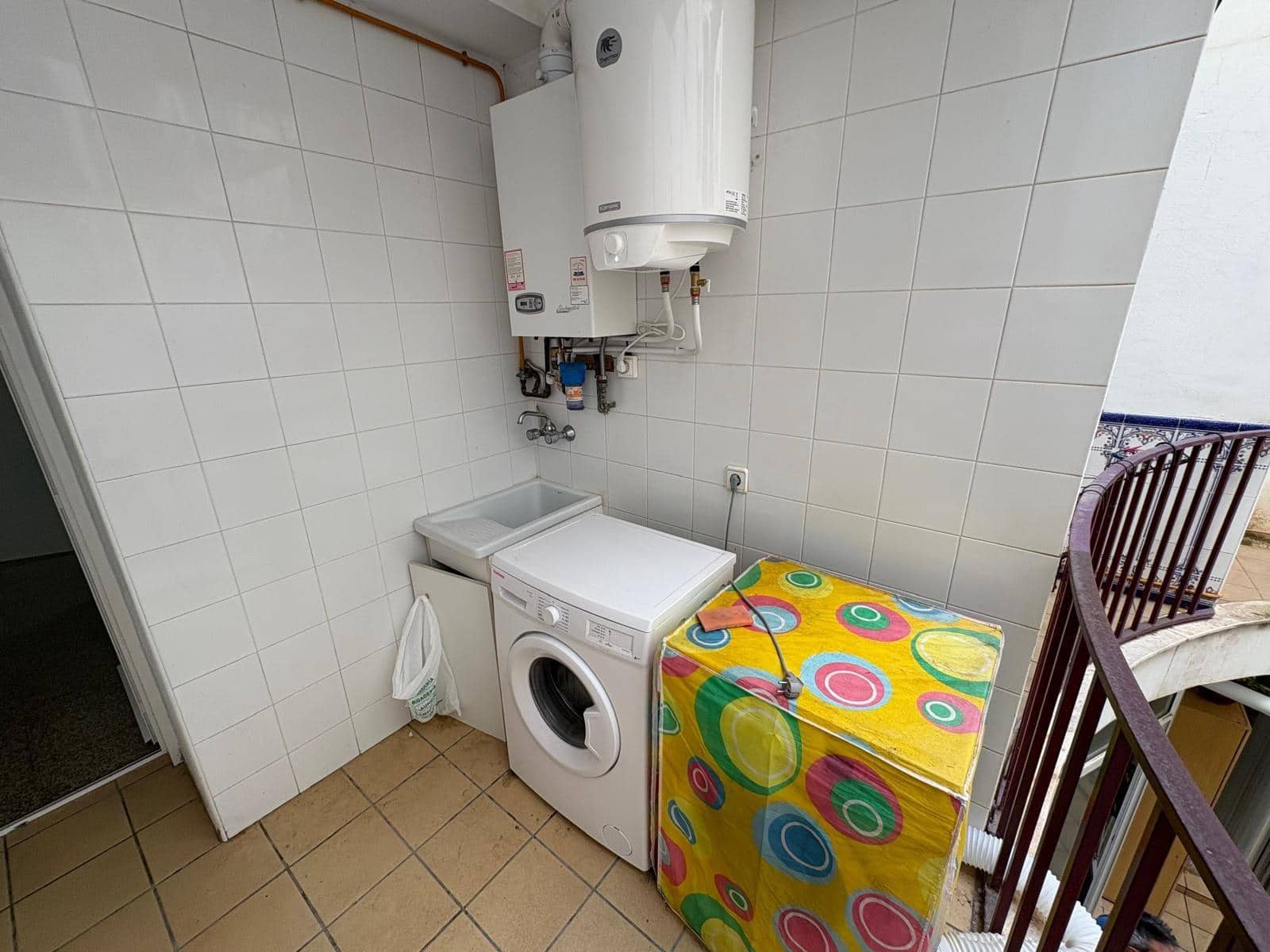 3 slaapkamer Flat te koop in Almansa - € 120.000 (Ref: 9236431)