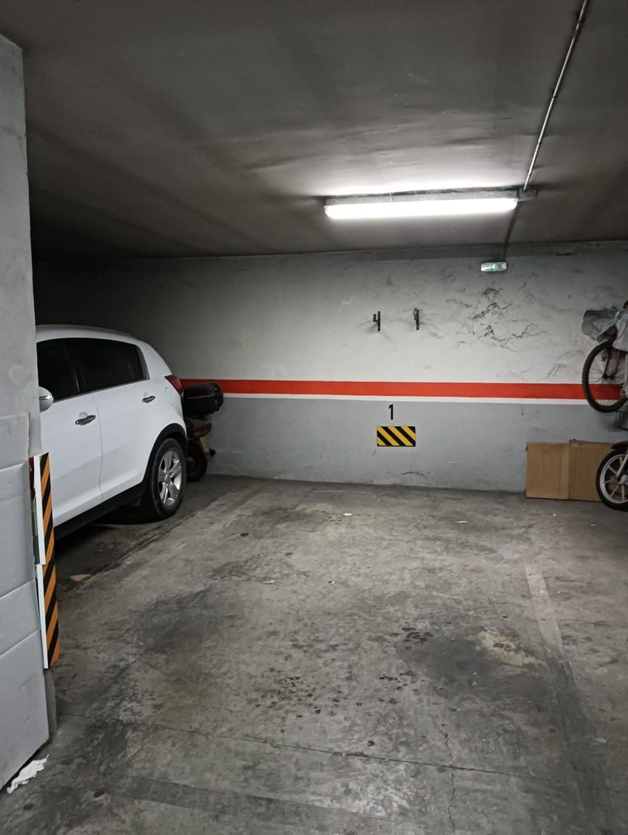 3 slaapkamer Flat te koop in Almansa - € 120.000 (Ref: 9236431)