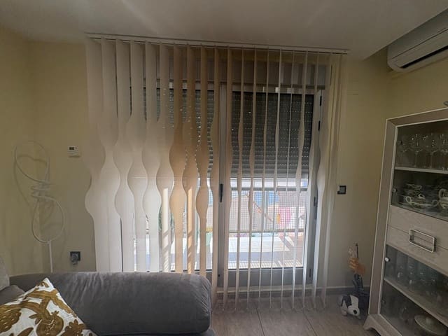 3 makuuhuone Asunto myytävänä paikassa Almansa mukana 
autotalli - 118 000 € (Ref: 9264539)