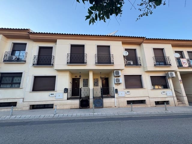 4 Zimmer Haus zu vermieten in Almansa mit Garage - 700 € (Ref: 9264541)