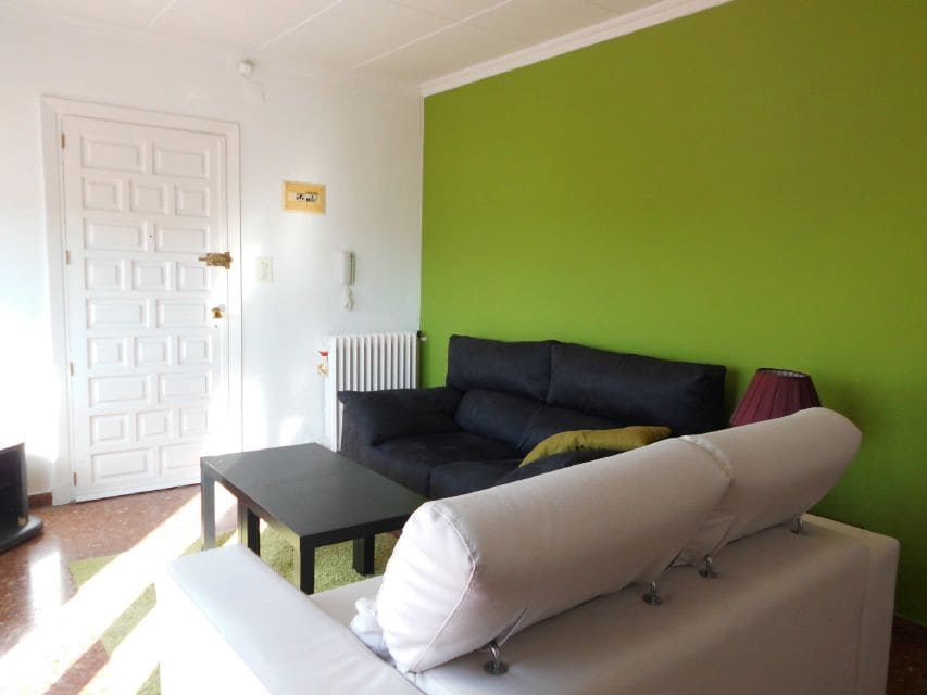 Piso de 3 habitaciones en Almansa en venta - 80.000 € (Ref: 9285236)