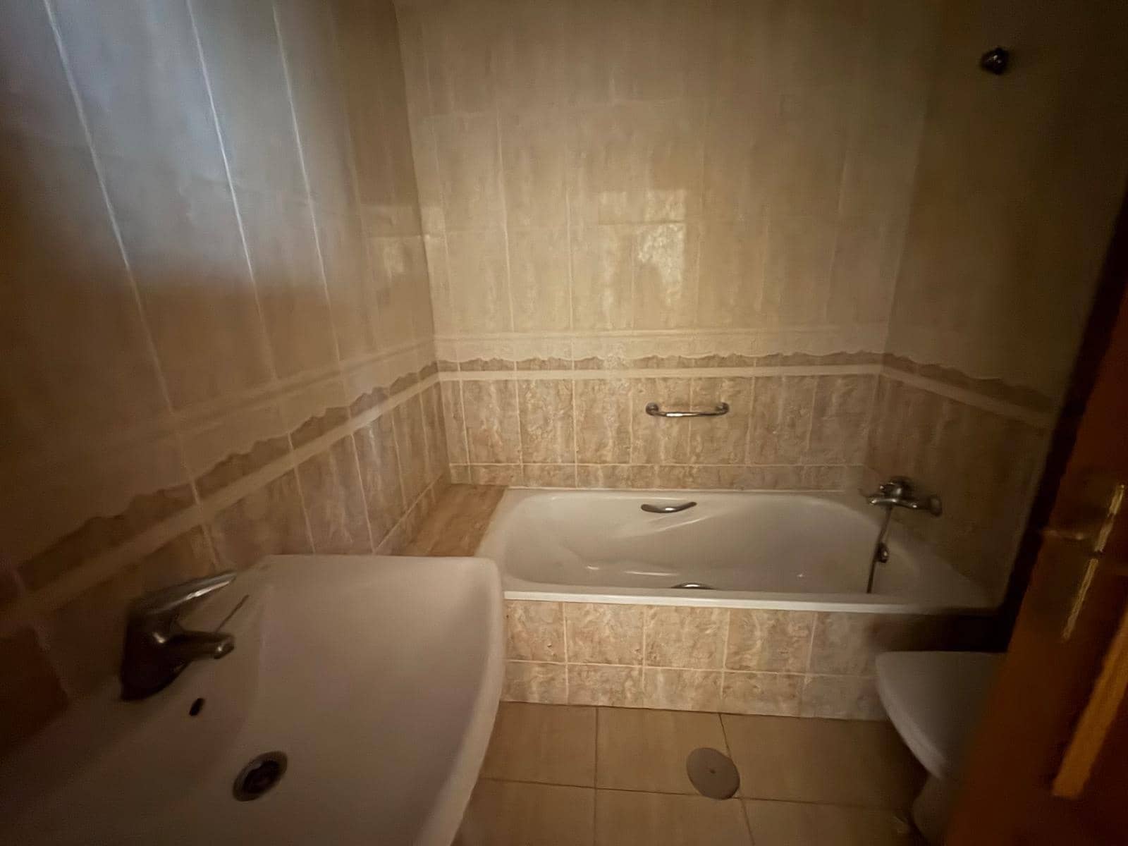 2 makuuhuone Asunto myytävänä paikassa Almansa - 95 000 € (Ref: 9296897)