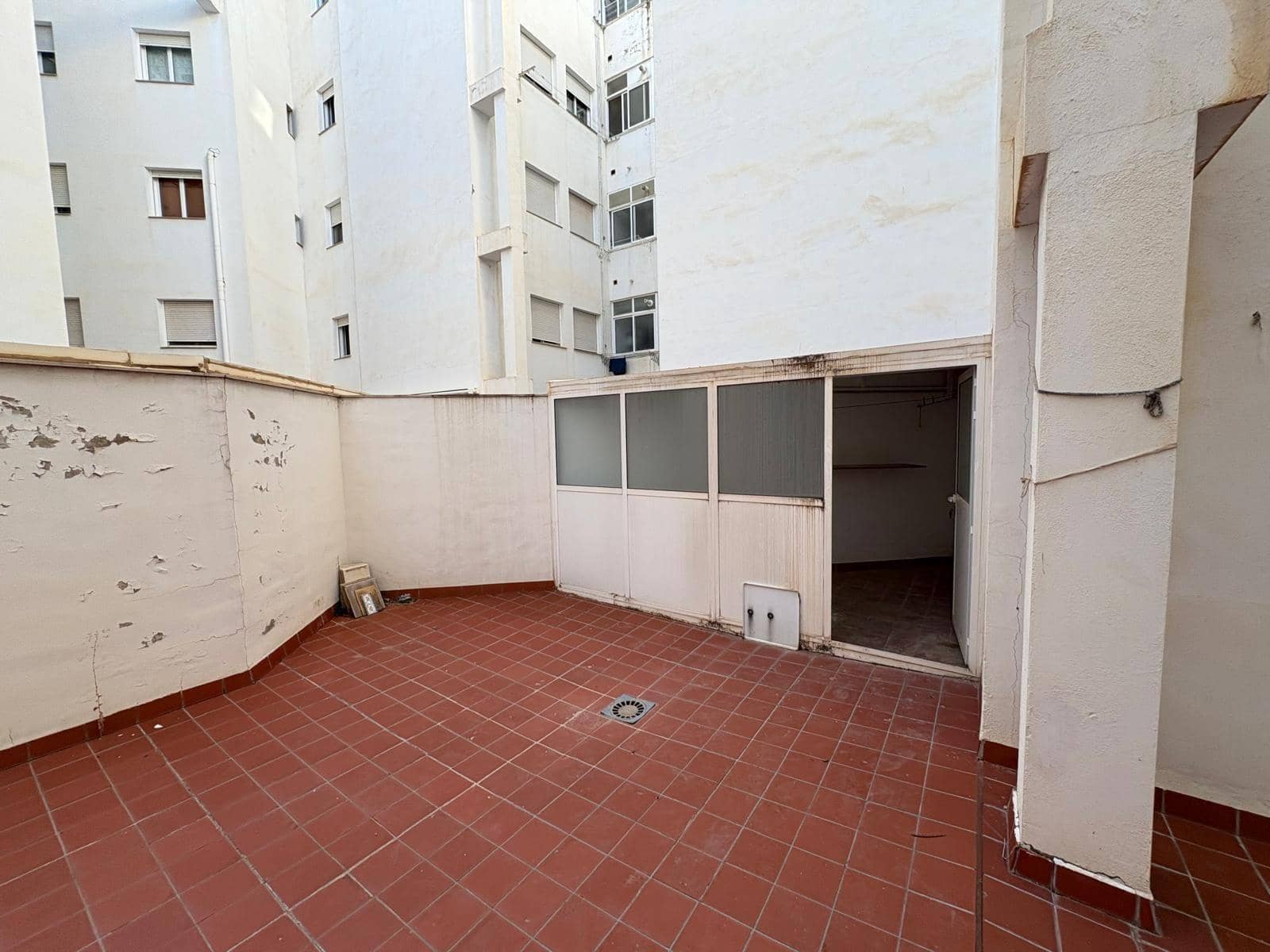 2 makuuhuone Asunto myytävänä paikassa Almansa - 95 000 € (Ref: 9296897)