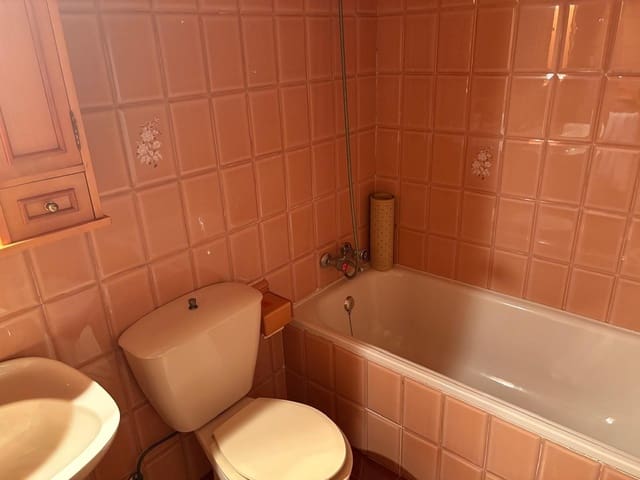 3 makuuhuone Asunto myytävänä paikassa Almansa - 85 000 € (Ref: 9296898)