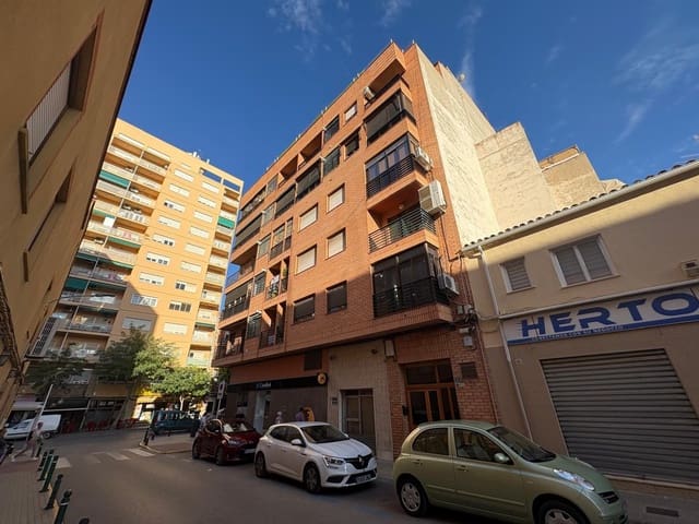 3 makuuhuone Asunto myytävänä paikassa Almansa - 85 000 € (Ref: 9296898)