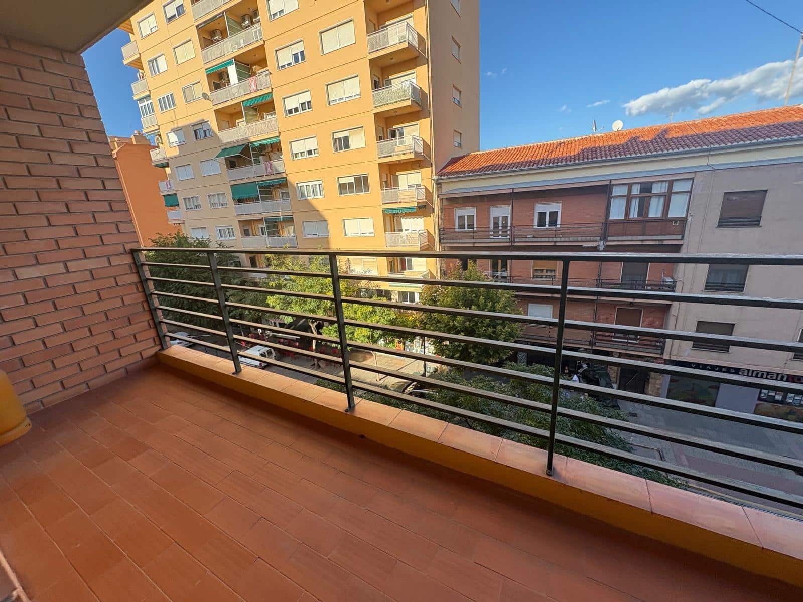 3 soverom Leilighet til salgs i Almansa - € 85 000 (Ref: 9296898)