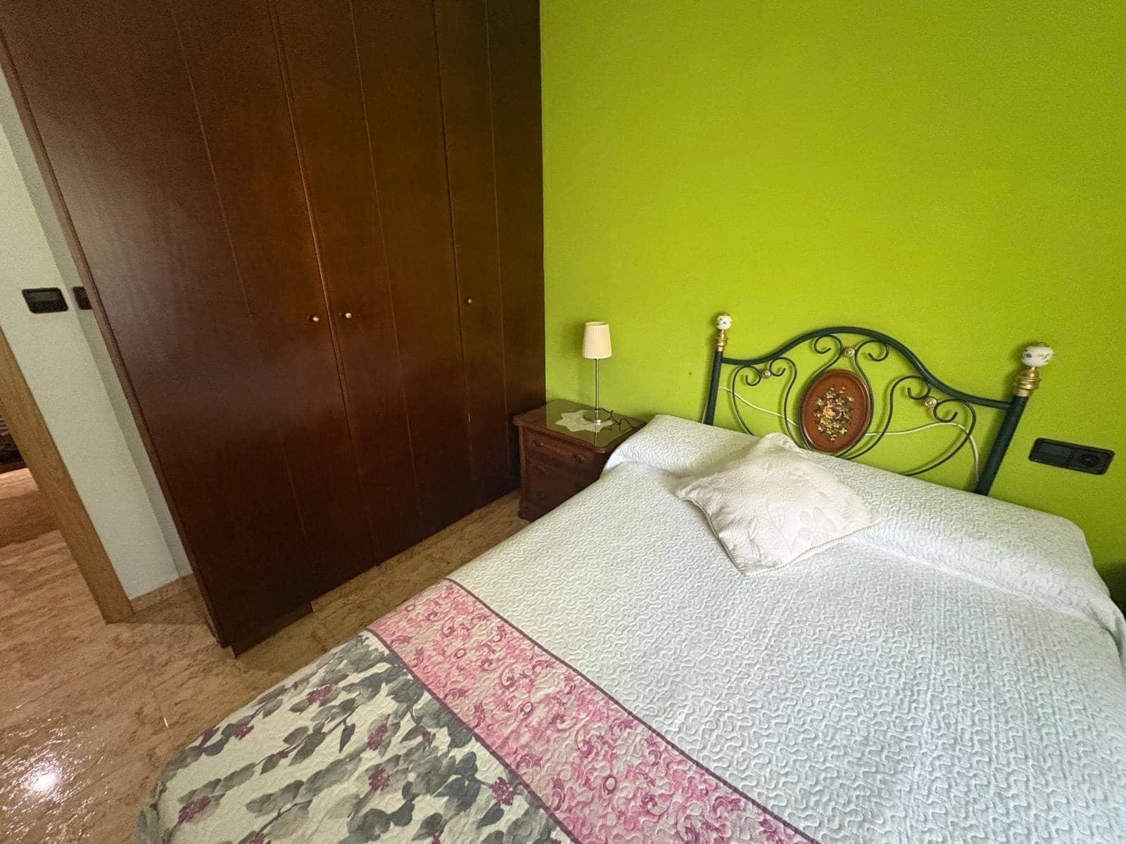 5 bedroom Villa for sale in Almansa with pool - € 250,000 (Ref: 9301057)