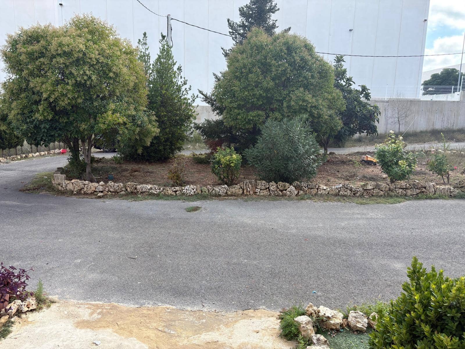 5 bedroom Villa for sale in Almansa with pool - € 250,000 (Ref: 9301057)