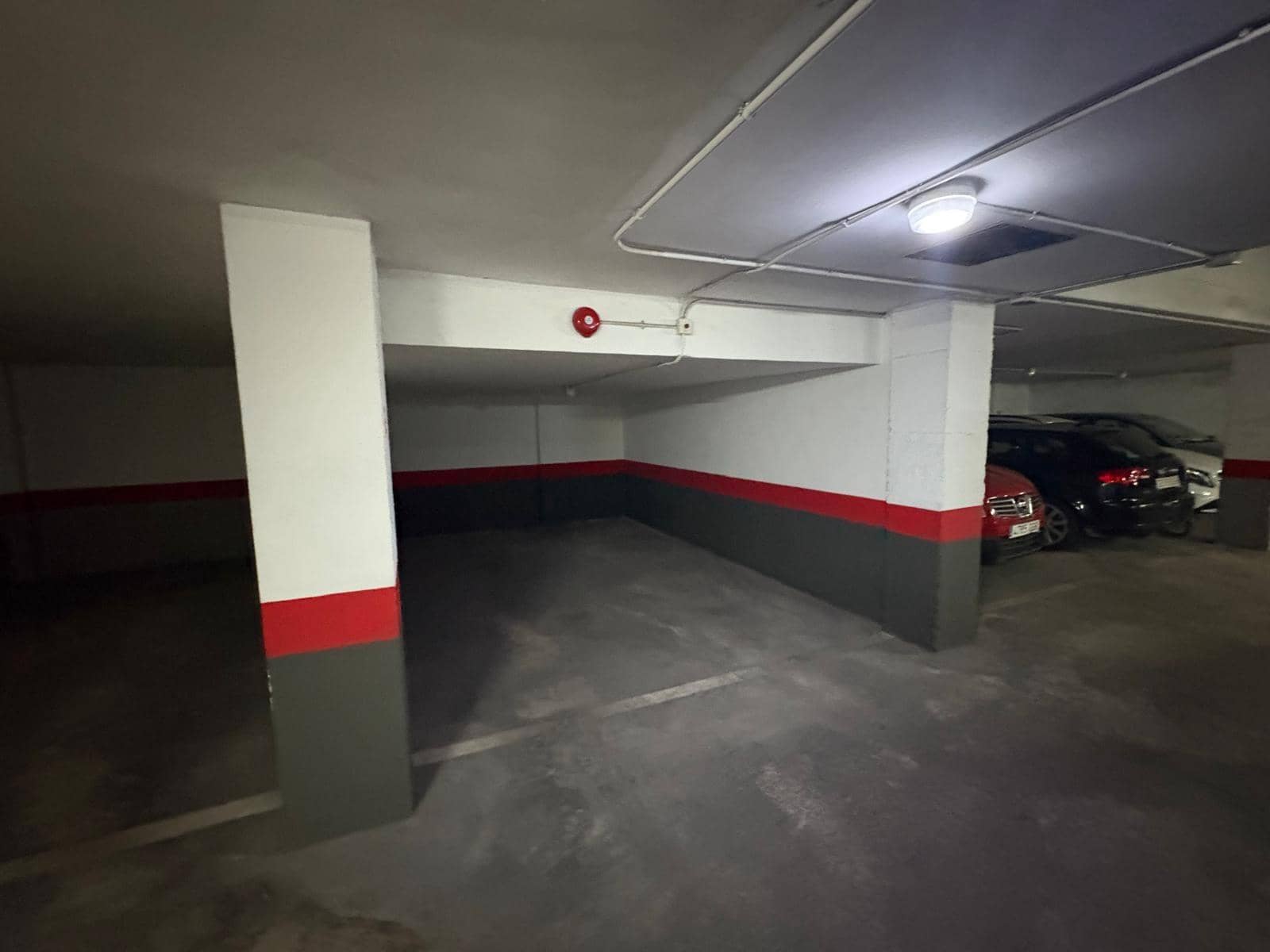 Garage for sale in Almansa - € 16,000 (Ref: 9303546)