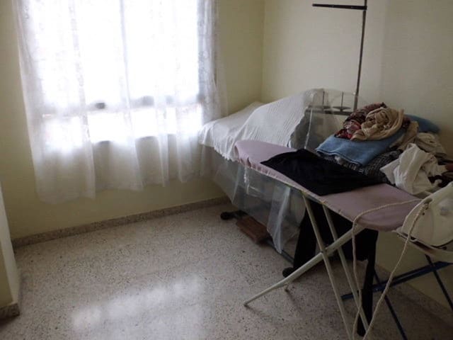 4 makuuhuone Asunto myytävänä paikassa Almansa mukana 
autotalli - 95 000 € (Ref: 9326476)