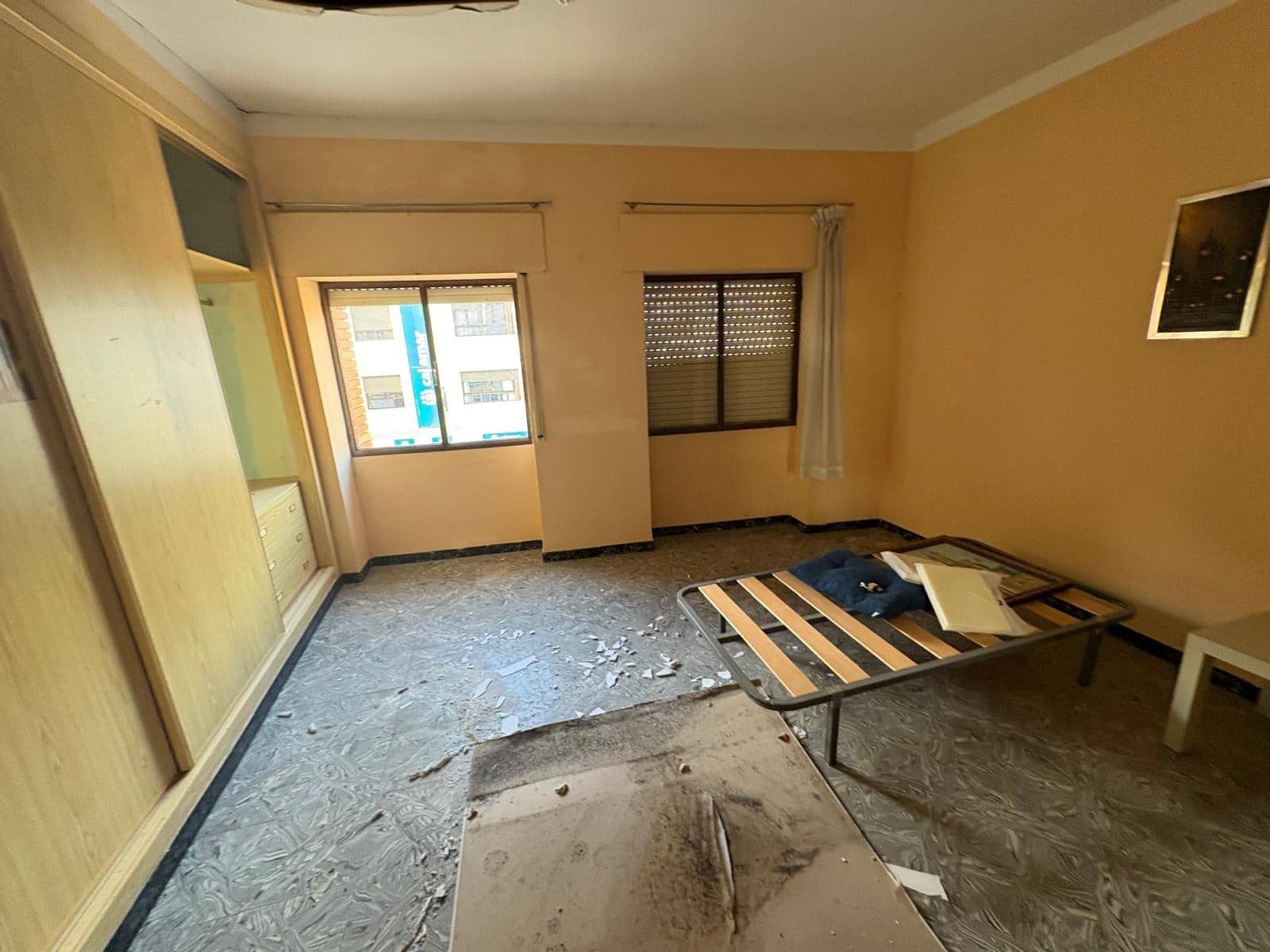 Huis te koop in Ayora - € 79.000 (Ref: 9344788)